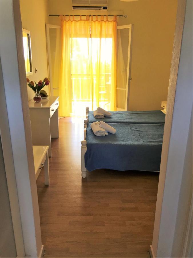 Firefly Hotel Мораитика Экстерьер фото